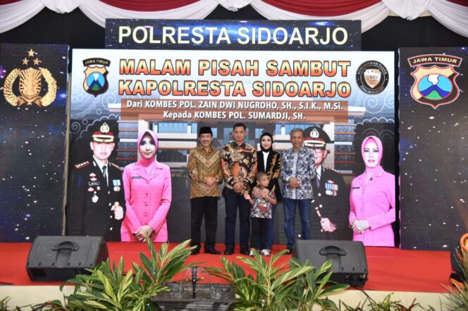 
					Wakil Bupati Sidoarjo Hadiri Acara Pisah Sambut Kapolresta Sidoarjo