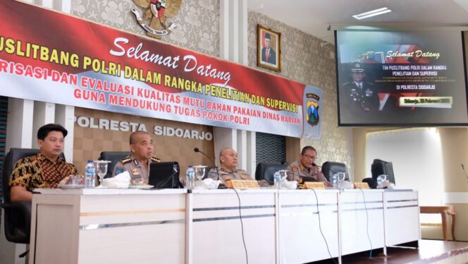 
					Polresta Sidoarjo Sambut Kunjungan Kerja Puslitbang Polri