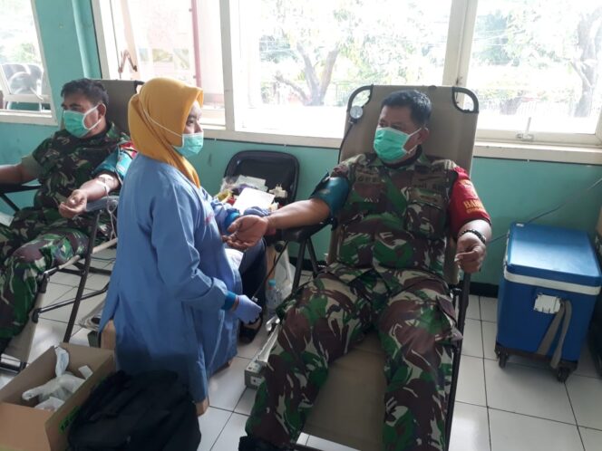 
					TNI Rela Sumbang Darah di Tengah Pandemi