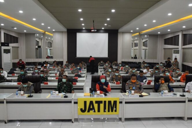 
					Hadapi COVID-19, Pangdam Minta Masyarakat Berpartisipasi