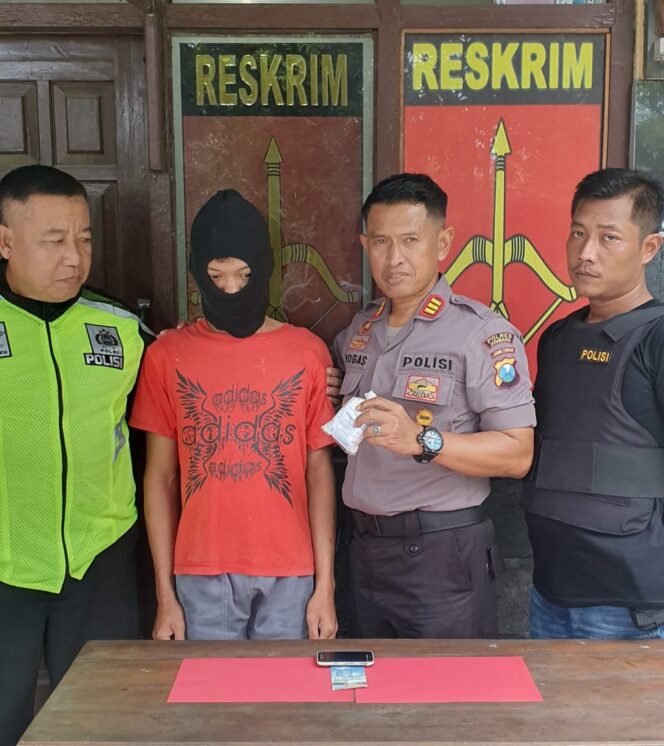
					Unit Reskrim Polsek Mojowarno Ringkus Pengedar Dobel L