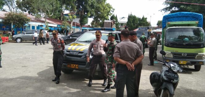 
					Pencegahan Virus Corona, Gabungan Polri dan TNI Melakukan Public Adress