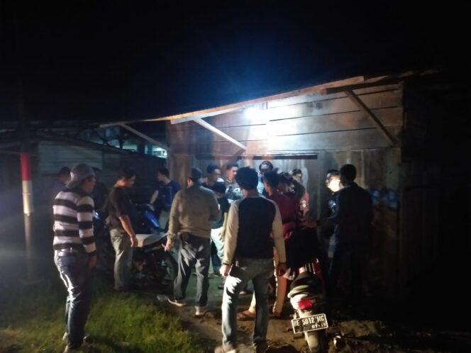 
					Antisipasi Penyebaran C19 “Team Tekab 308 Sat Reskrim Polres Lambar” Lakukan Patroli