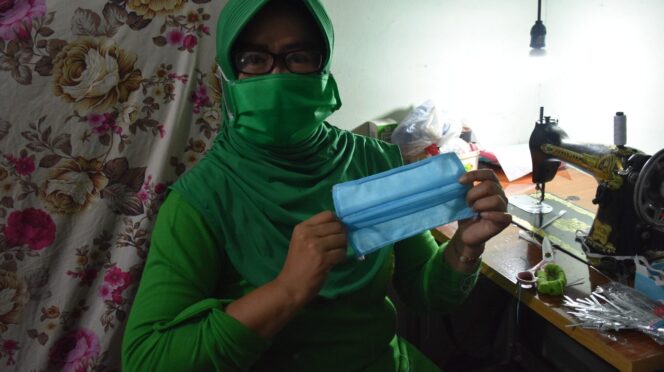 
					Siap Disebar ke Masyarakat, Masker Produk Persit Korem 082/CPYJ Kota Mojokerto