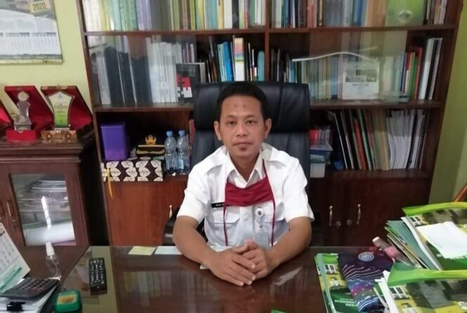 
					Operasi Pasar Dilaksanakan Tiga Tahap , Dampak Covid-19. Agus Wijaya : Operasi Pasar Murah Ini Khusus Bagi Mereka Yang Terdampak Langsung.