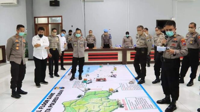 
					Polres Tuban Gelar Tactical Floor Games (TFG) Untuk Cegah Merebaknya Covid-19.