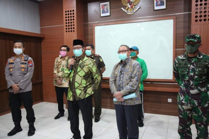 
					Tuban Ditetapkan Zona Merah , Pemkab Gelar Konferensi Pers Terkait Dua Orang Warganya Positif Covid-19