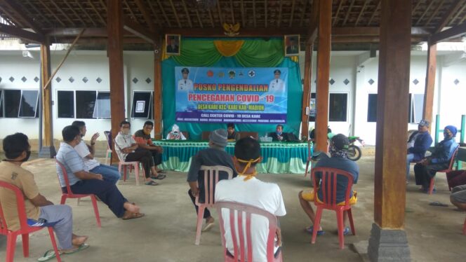
					Puluhan Pedagang Pasar Gondosuli Madiun Gruduk Kades Kare