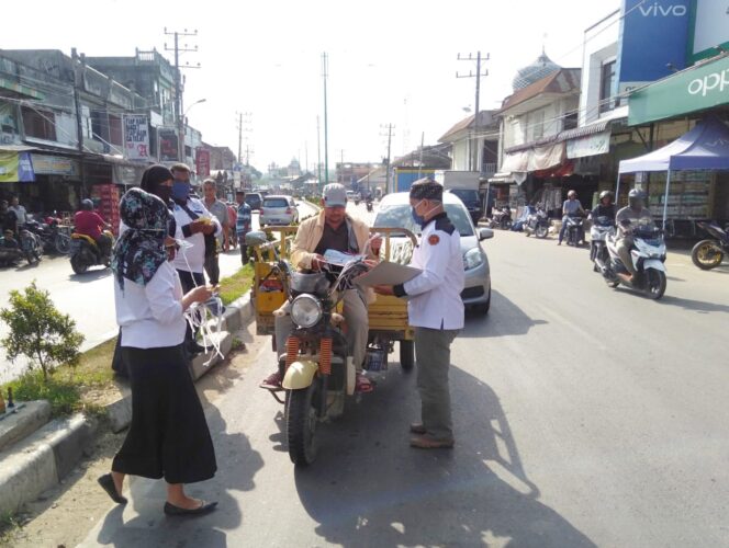 
					LAN Aceh Timur Bagikan Masker Ke Pengemudi Jalan
