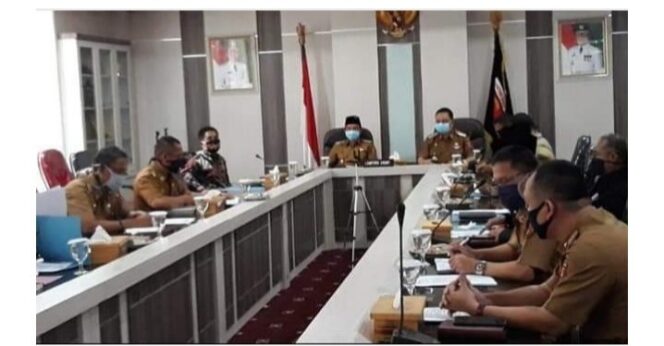 
					Bupati Lampung Barat Himbau Camat dan Pratin Agar Memberikan Data Akurat