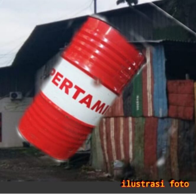 
					“Gudang UD.SR” Di Sidoarjo Di Duga Tempat Penimbunan BBM Bersubsidi Jenis Premium