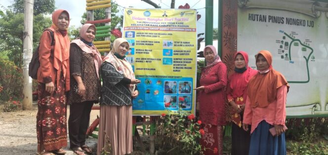 
					TP PKK Kecamatan Kare Madiun Berperan Aktif Dalam Penanggulangan Covid-19