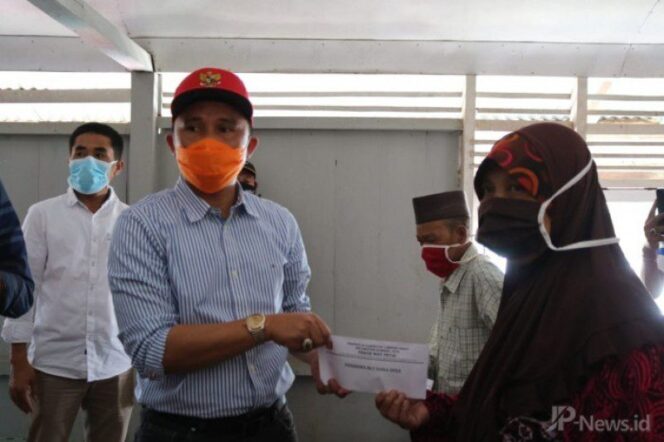 
					Bupati Lampung Barat: Jangan Main-Main, Penyerahan BLT Harus Utuh