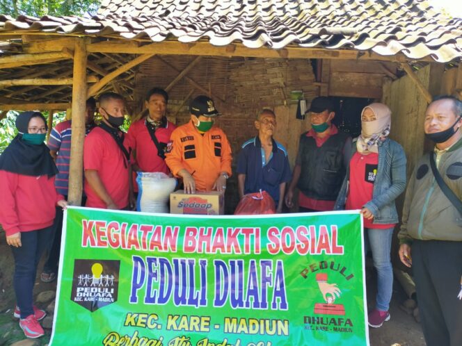 
					Kelompok Muda-Mudi Kreatif Peduli Dhuafa dan PNPM Kecamatan Kare Madiun Menggelar Baksos
