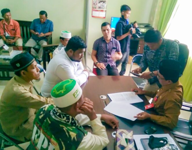 
					Ormas Dan LSM Aceh Timur Datangin Kantor DPRK Pertanyakan Dana Covid19