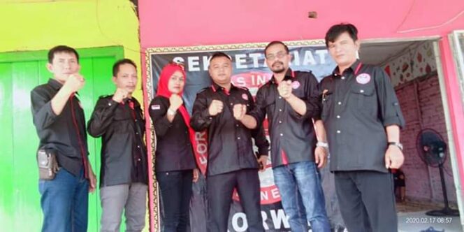 
					Forus Pers Lambar Angkat Bicara Terkait Akun Facebook Rehan Marlin,Katakan Sebagian Wartawan Lambar Dapat Jatah Pengamanan