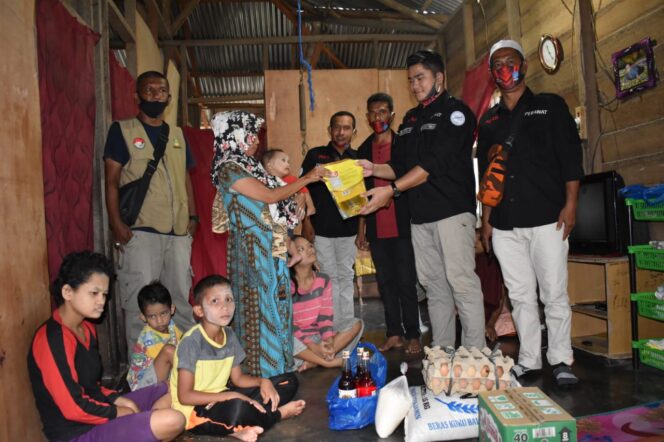 
					Organisasi Persatuan Wartawan Aceh Timur Bantu Disabilitas