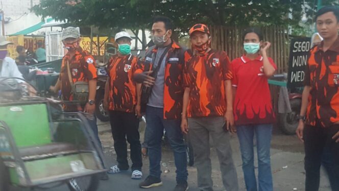 
					PAC Pemuda Pancasila Kenjeran Lakukan Bakti Sosial Pembagian Takjil