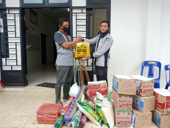 
					Remas Agung Ruhama Takengon Salurkan Bantuan Korban Banjir Payatumpi Aceh Tengah