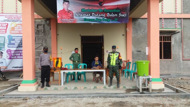 
					Babinsa 422-05/Belalau “Siap – Siaga” Bersama Tim Pos Pantau Kesehatan