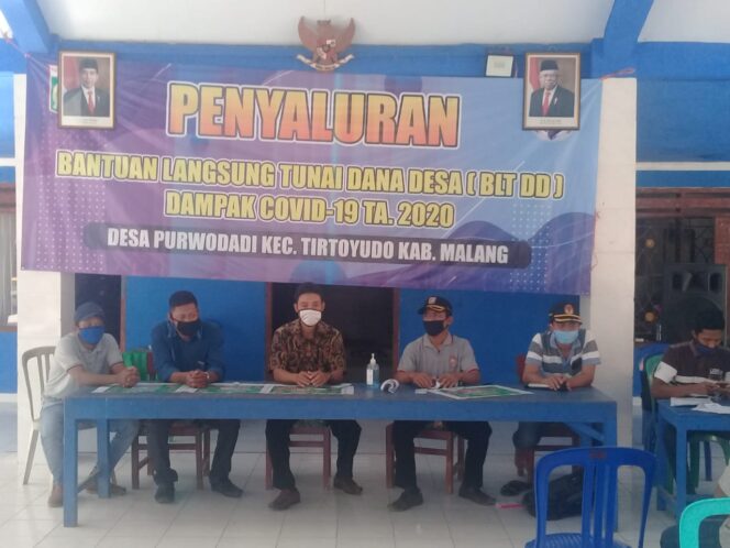 
					Pemdes Purwodadi Kecamatan Tirtoyudo Malang Menyalurkan Dana BLT