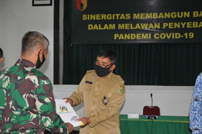 
					Sinergitas Membangun Bangsa, Korem 083/Baladhika Jaya Libatkan Peran Aparat Pemerintah
