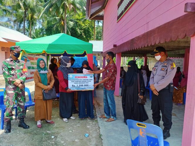 
					Pembagian BLT DD Di Desa Gunong Putoh Berjalan Lancar