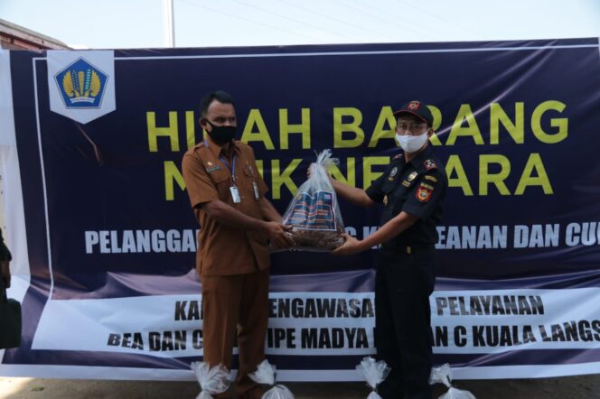 
					Pemkab Aceh Timur Terima Hibah 4 Ton Bawang Merah Dari Beacukai Langsa