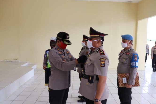 
					Upacara Serah Terima Jabatan Kasat Lantas Polres Lampung Barat