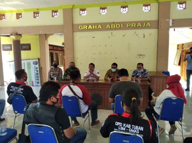 
					Tak Cairkan BLT-DD , Ini Kata Kepala Desa Bunut Widang Tuban.