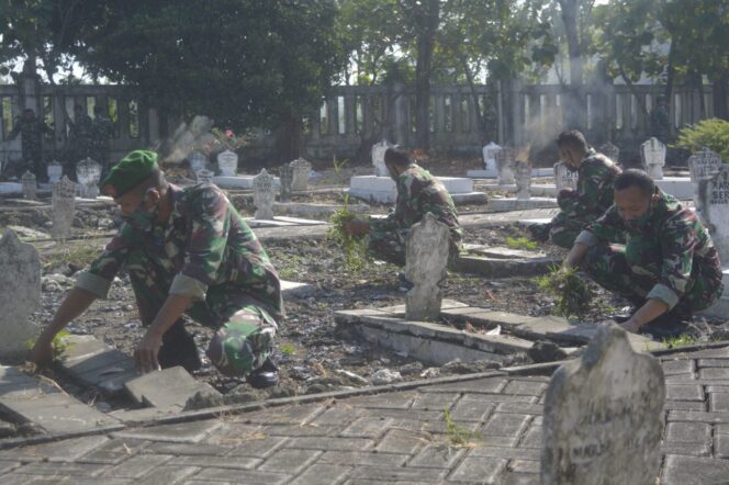 
					Penghormatan Tak Harus di Hari Besar Kenegaraan