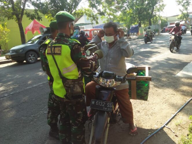 
					Sanksi Teguran, Hingga Penutupan Tempat Usaha Mulai Berlaku di Lamongan