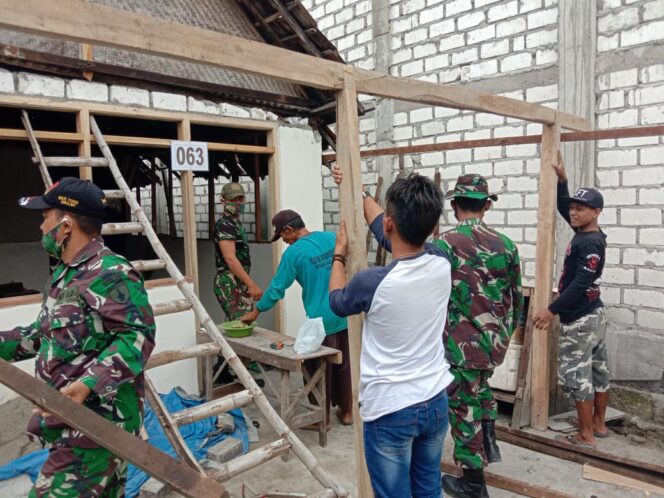 
					Koramil Kembangbahu Kebut Pembangunan 14 Unit RTLH