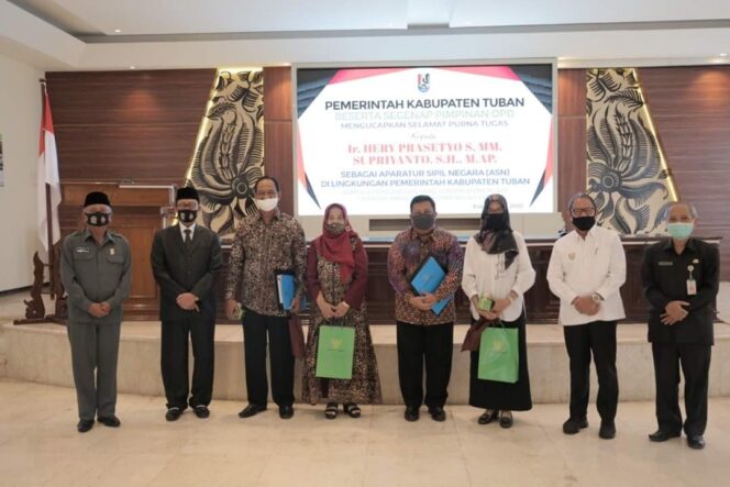 
					Purna Tugas , Kepala Diskominfo dan Sekretaris DPRD Kabupaten Tuban.