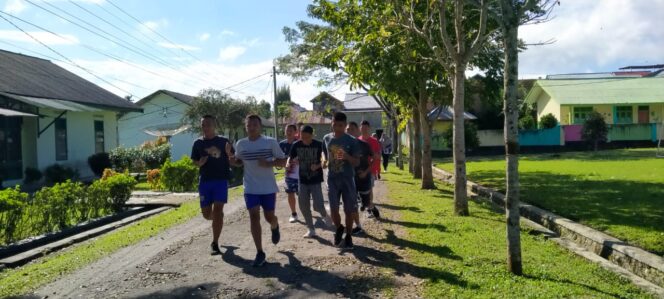 
					Anak Didik Kodim 0422/LB Penuh Semangat Melatih Fisik Walaupun Hari Libur