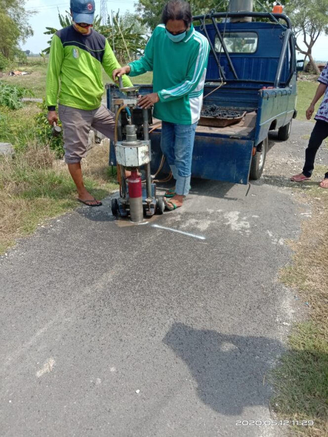 
					Adanya Dugaan Penyelewengan Dana Desa Di Desa Bunut Widang Tuban Dilaporkan Warganya.