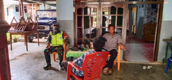 
					Babinsa Koramil 422-07/Batu Brak Melaksanakan Komsos Dengan Warga Binaan