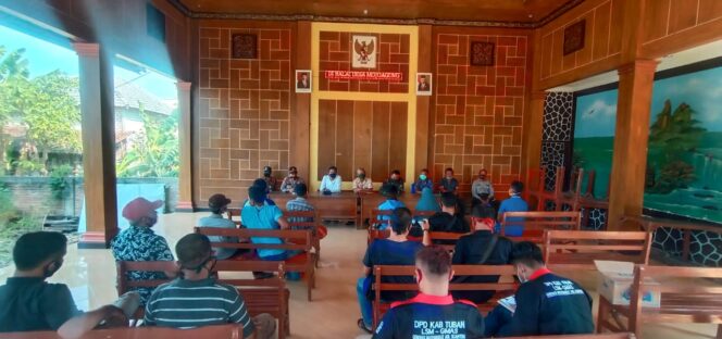 
					Akhirnya Warga Terdampak Berdirinya Tower Dukuh Templek Dapatkan Kompensasi.