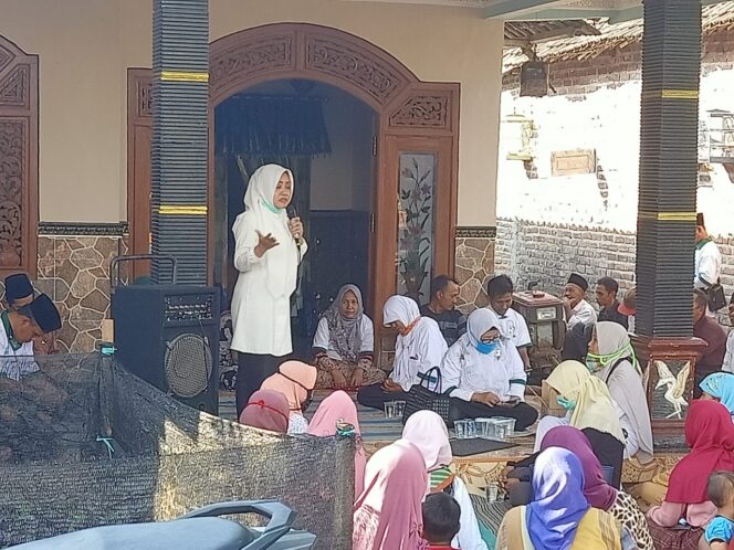 
					Paslon Bupati Mojokerto ” IKBAR” Berbagi Di Wilayah Kecamatan