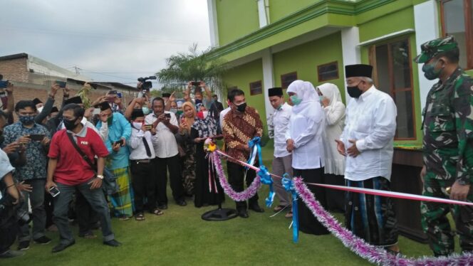 
					Gubenur Jatim Kunjungi Pondok Pesantren Tangguh Amanatul Ummah