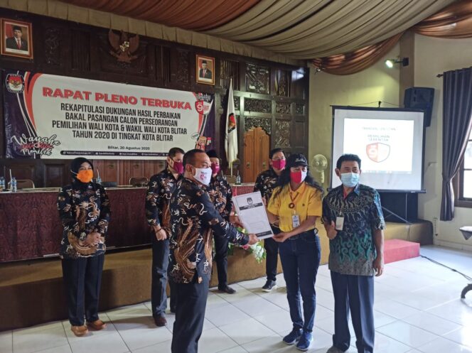 
					PASLON INDEPENDEN PILWALI KOTA BLITAR TOLAK HASIL PLENO KPU