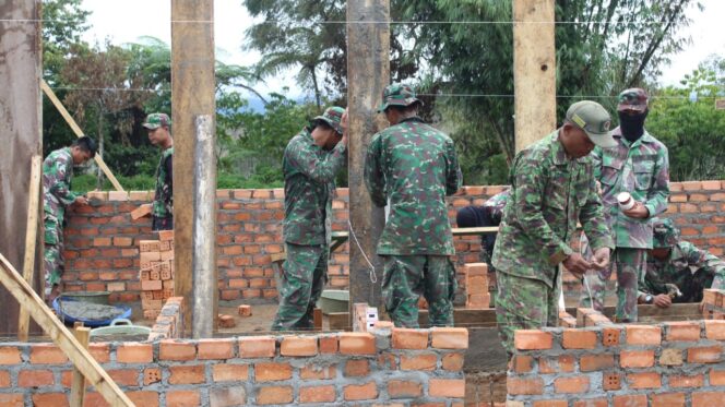 
					Dandim 0422/LB Bangunkan Barak Untuk Bintara Dan Tamtama Remaja