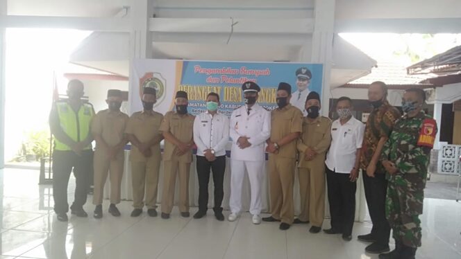 
					Pelantikan Perangkat Desa Brangkal Kecamatan Sooko Mojokerto