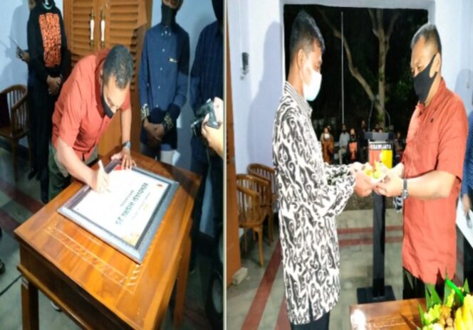 
					DANDIM 0825 BANYUWANGI RESMIKAN WISMA 25 TANDATANGANI PRASASTI DAN POTONG TUMPENG