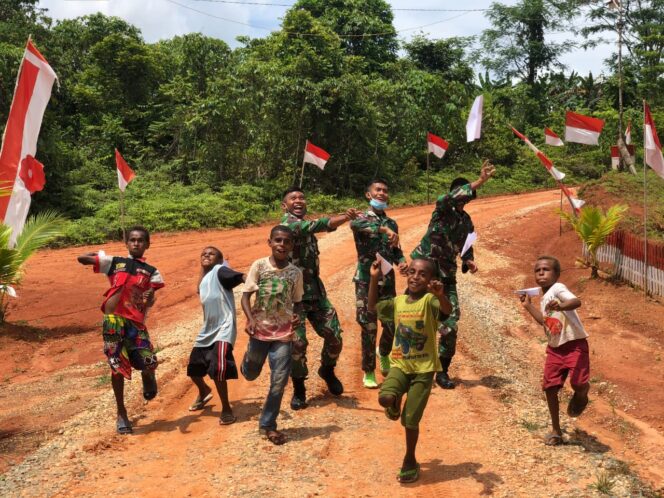 
					Origami Ditengah Libur Sekolah Oleh Satgas Pamtas Yonif Mekanis 516/CY