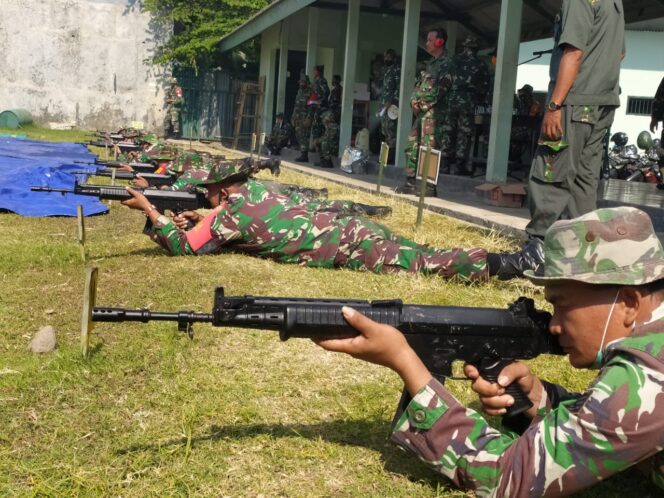 
					Lapangan Yonif Raider 500/Sikatan, jadi Ajang Adu Kemampuan Prajurit Kodim Surabaya Utara