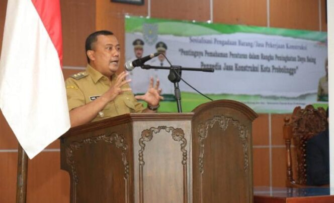 
					Wawali Subri “Berikan Motivasi Saat Buka Sosialisasi” Pengadaan Barang/Jasa Pekerjaan Konstruksi