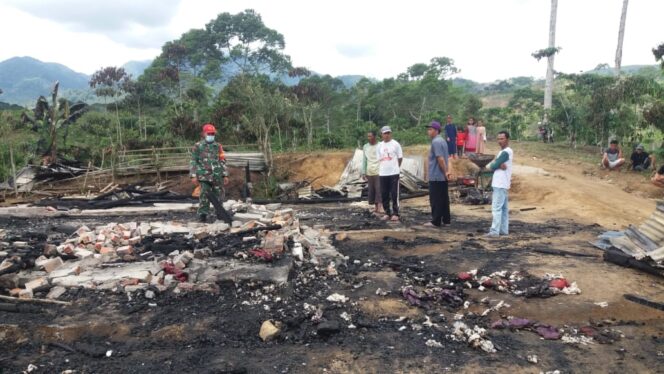 
					Sijago Merah “Mengamuk” 1 Unit Rumah Ludes