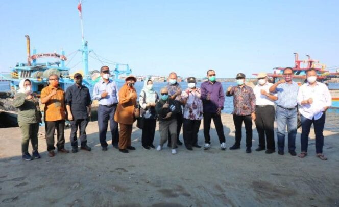 
					Wawali Subri Terima Kunjungan Komisi IV Ke Pelabuhan Perikanan Mayangan