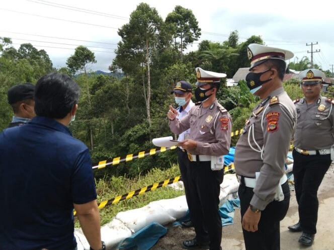 
					Jelang Tahun Baru “Sat Lantas Polres Lambar Bersama Ditlantas Polda Lampung” Survei Jalinbar
